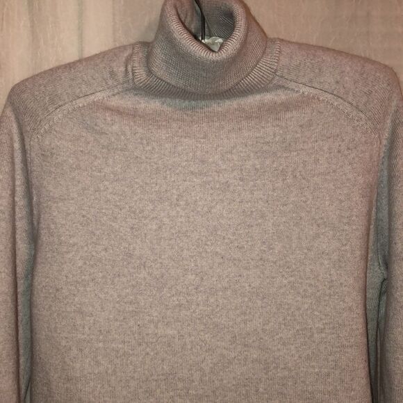 Wilfred S Merino Wool Knit Silver Gray Turtleneck Sweater - Picture 3 of 12